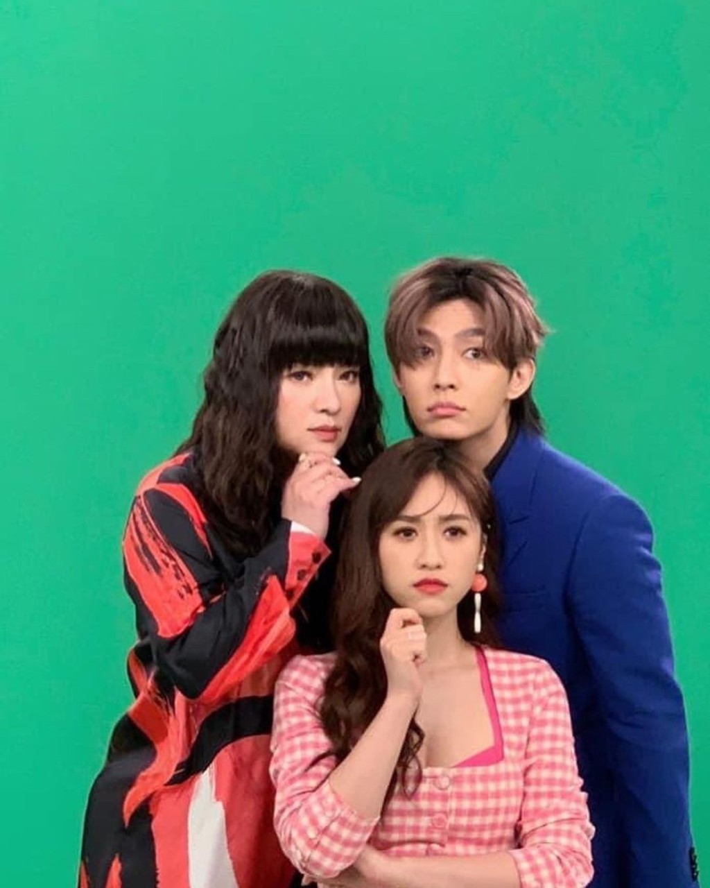 炎亞綸、吳姍儒及唐綺陽憑《36題愛上你》入圍主持人獎。