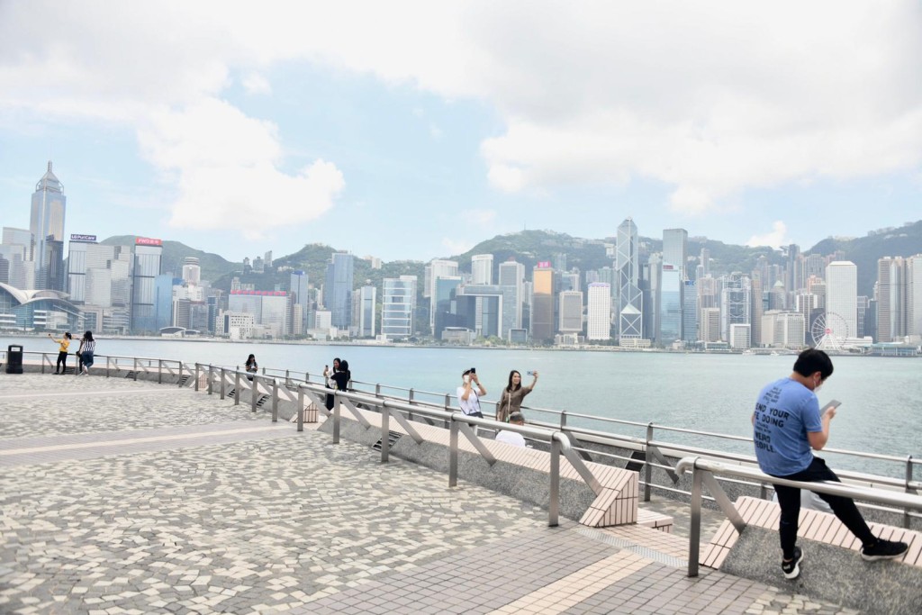 雷鼎鳴認為,香港經濟不容樂觀,香港因處於美國地緣戰爭的部分。資料圖片