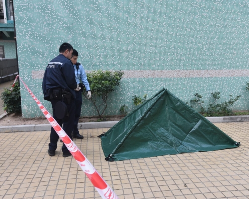 牛頭角彩盈邨男子遺體。