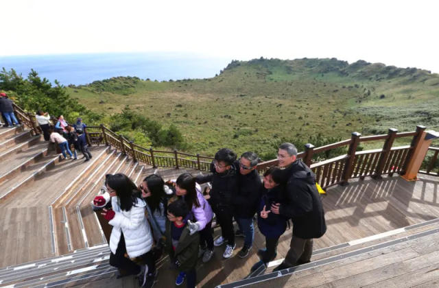 濟州島吸引大量外國遊客觀光。美聯社