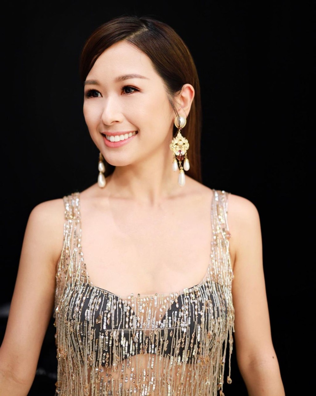 趙希洛終在社交網宣布與TVB結束16年賓主關係。