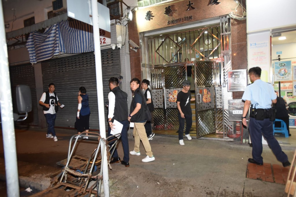 警員封鎖現場調查