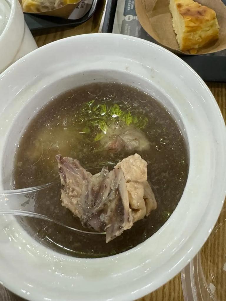 榴槤雞湯（圖片來源：Facebook@深圳大灣區國內吃喝玩樂開心分享區）