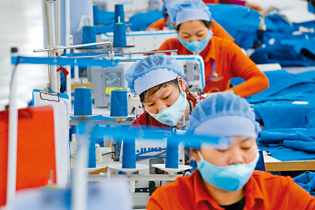 越南提供大量廉價勞動力,吸引外資。