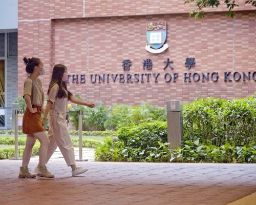 港大醫學院在鈦合金表面設計新型納米級矩陣。資料圖片