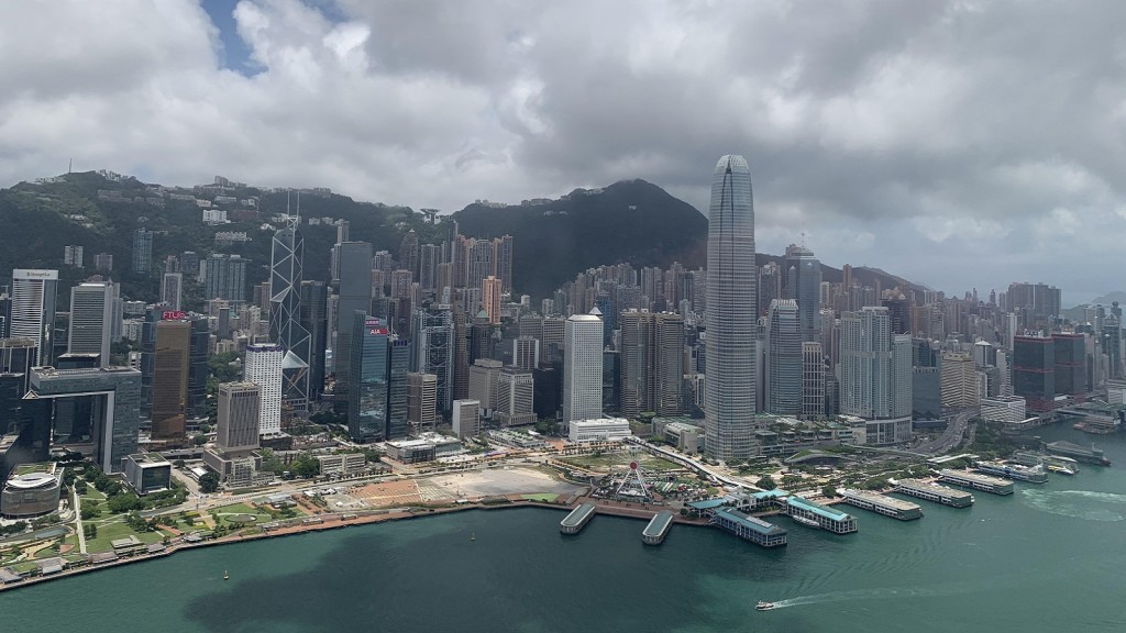 香港股市大跌，網上討論區可謂屍橫遍野，湧現不少「大閘蟹」。資料圖片