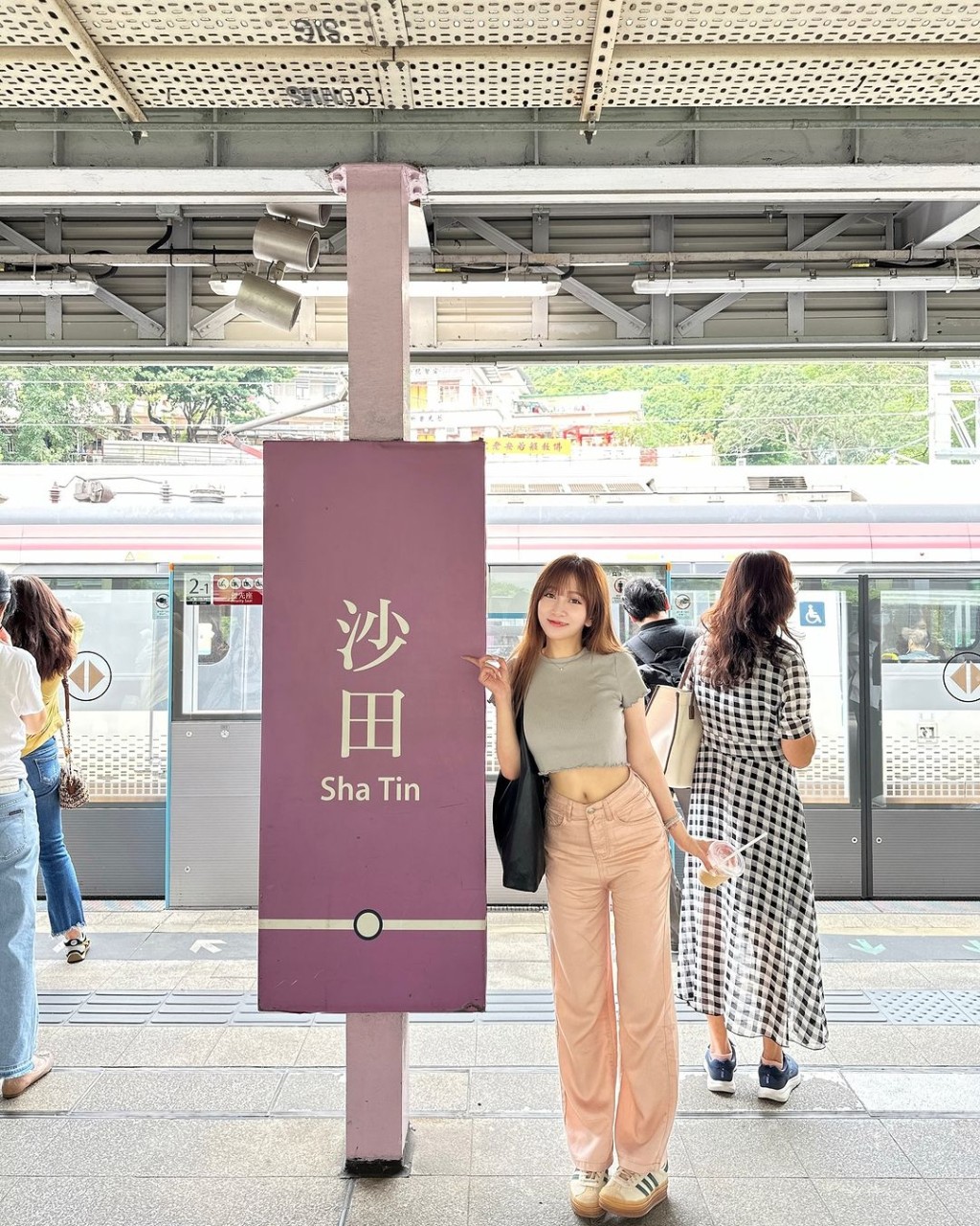 篠崎泫早前來香港旅游。