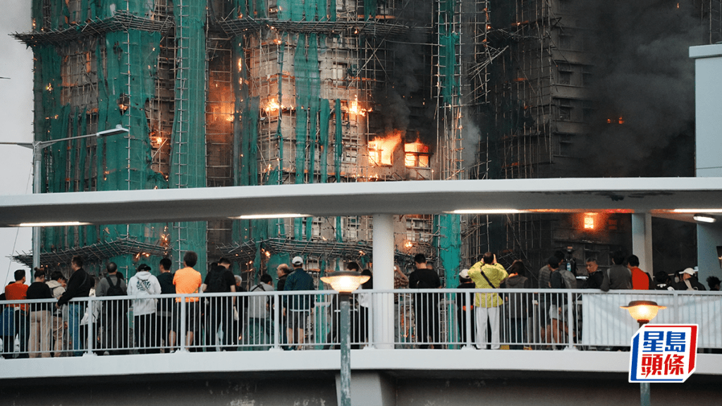 宏福苑五級火｜大廈能承受800度高溫 工程師料結構未嚴重受損 惟居民短期未能重返「勘查至少半年」