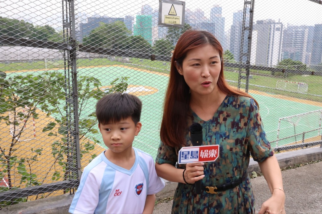 陳琪表示子女已開學兩個星期，單是處理子女學業事宜已很忙。