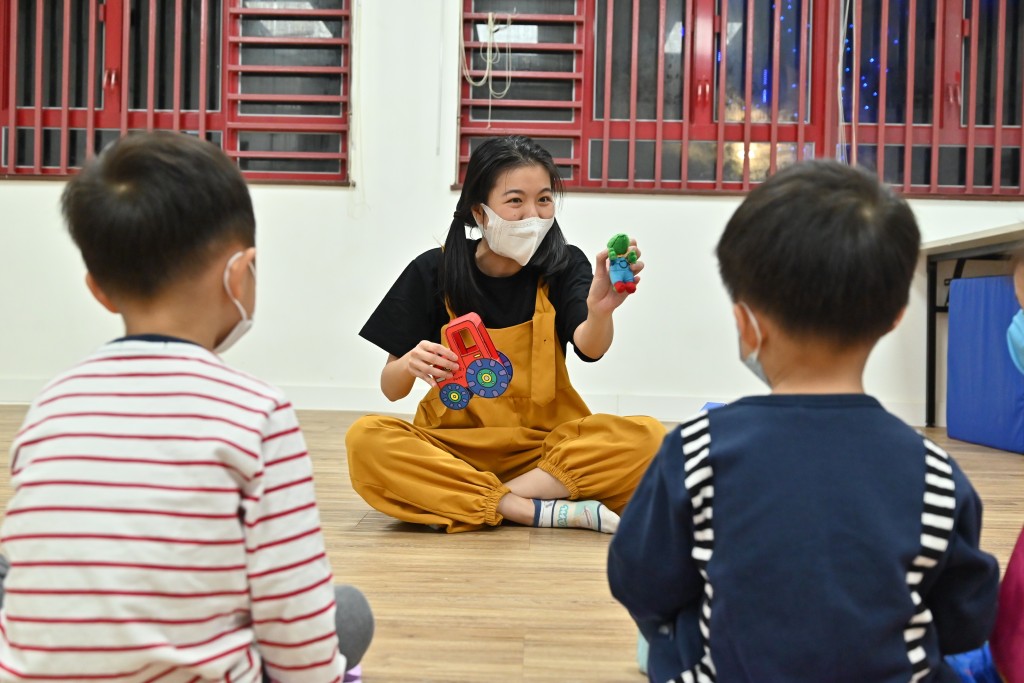 运用新道具可以令故事更有趣。(由受访者提供) 运用新道具可以令故事更有趣。(由受访者提供)