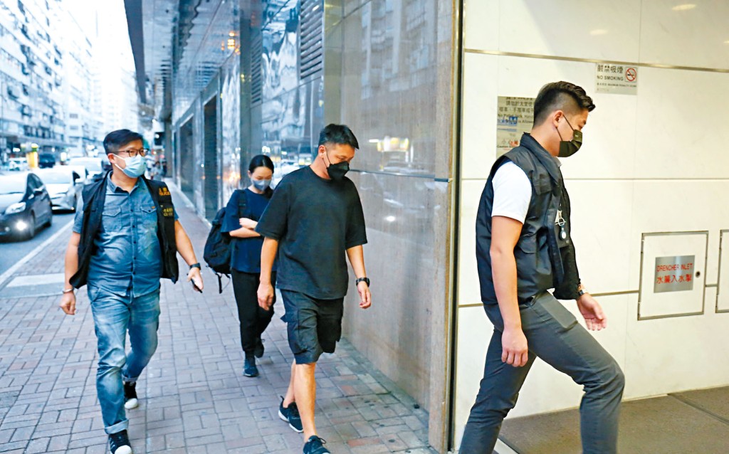 西九龍重案帶走一男一女到駿昇中心調查。