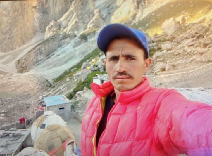 遇故身亡的雪巴人搬运工哈桑（Mohammad Hassan）。 Adventure Alpine Guides