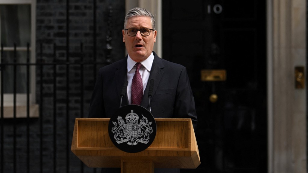 英国首相施纪贤宣布辞职。 路透社