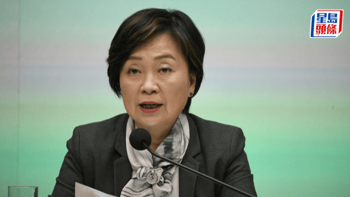 教育局局長蔡若蓮昨表示,局方會協助學校制訂和推行校本環保政策,學校可運用營辦津貼支付垃圾徵費帶來的開支。 資料圖片