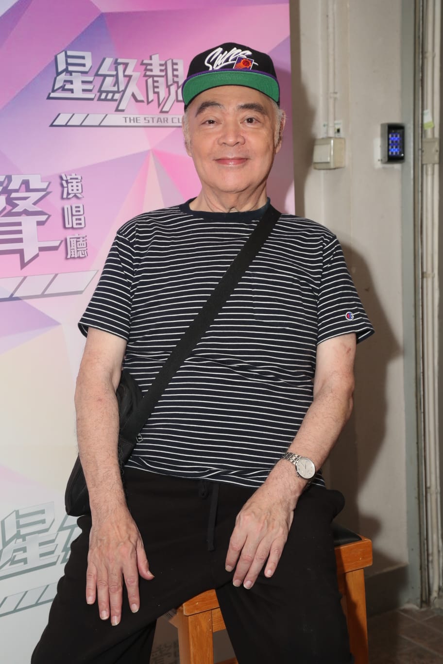 張偉文稱戴口罩覺得很焗很臭,令他很辛苦。
