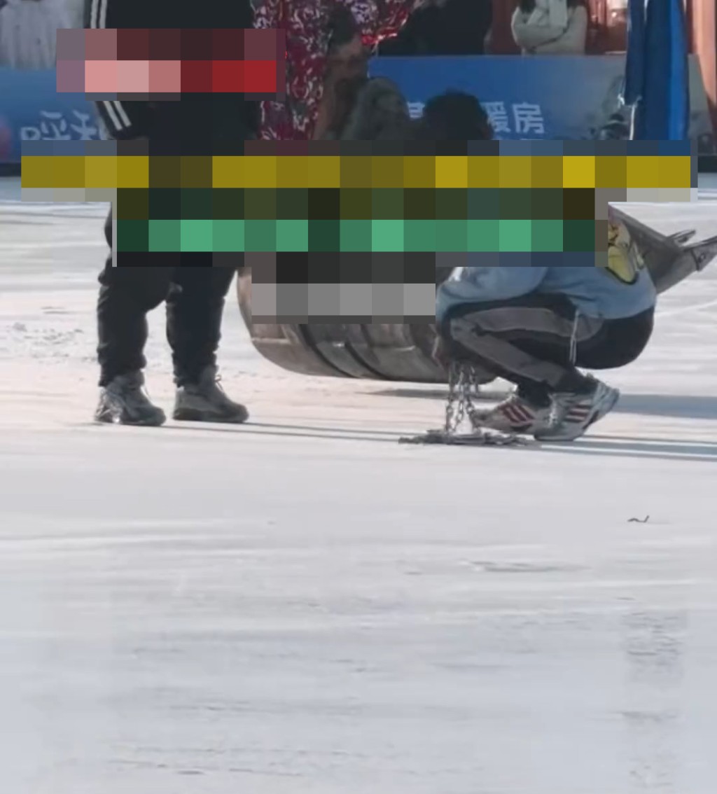 意外疑与铁链断裂有关。大风新闻