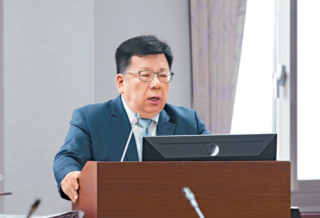 台灣監察院秘書長李俊俋。