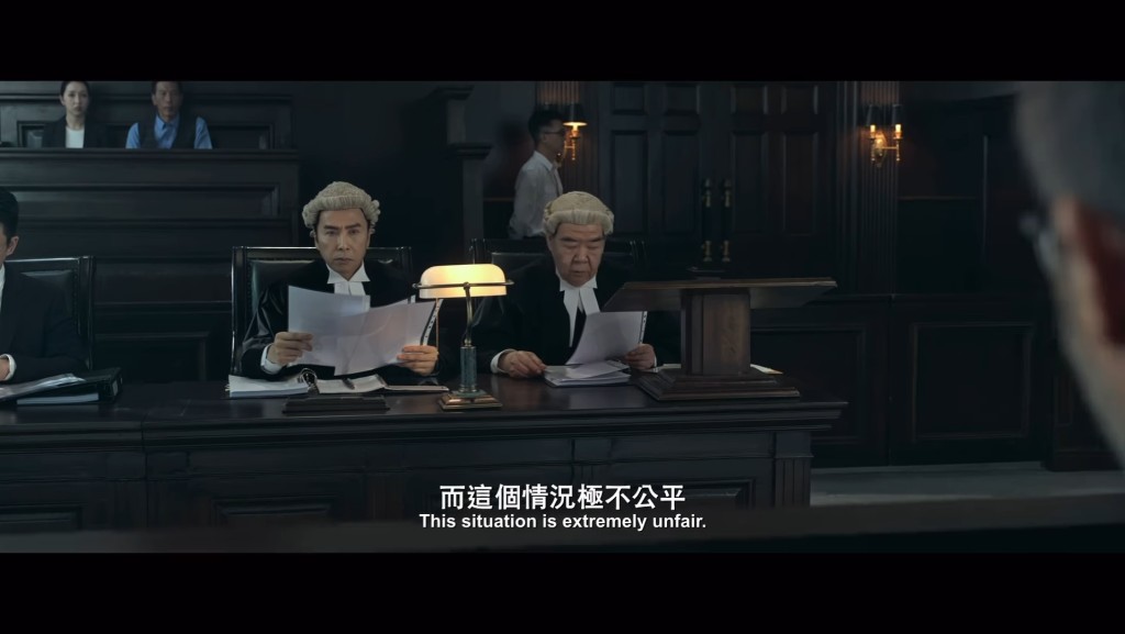 甄子丹在法庭戏的精湛演技也让人拍案叫绝。