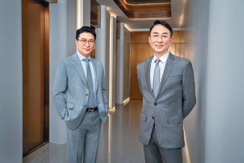 ■恒基兆業地產集團主席李家誠博士（左）和李家傑博士（右）