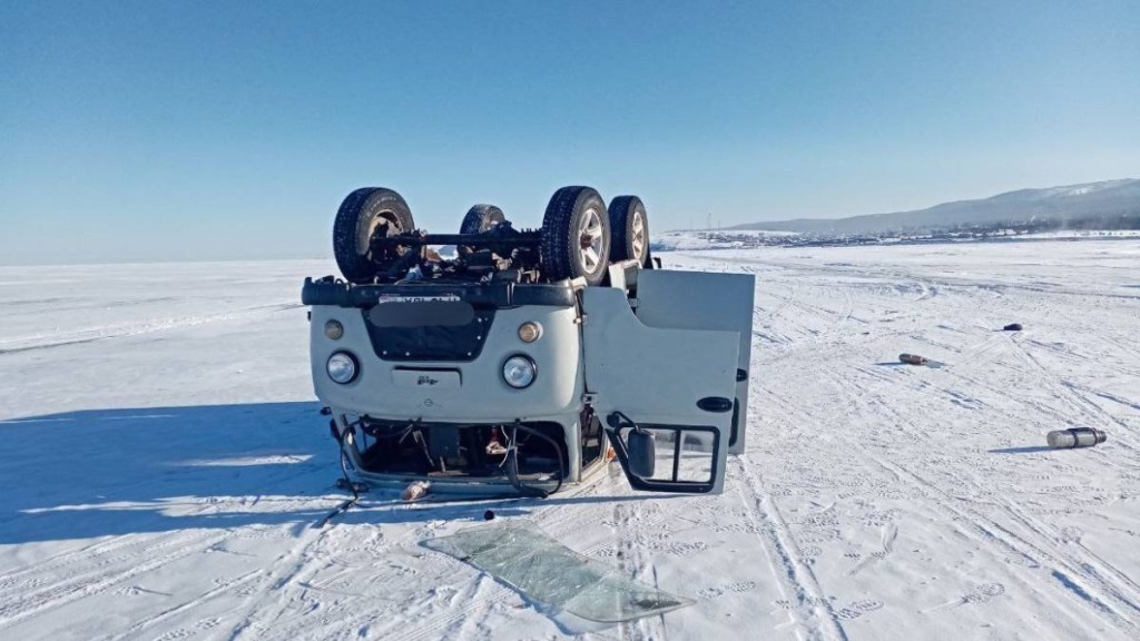 1月28日俄羅斯貝加爾湖翻車事故，導致1名中國遊客身亡。新華社