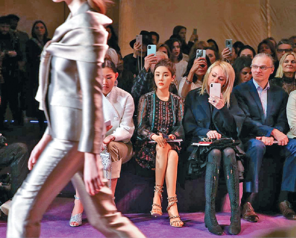 ■蔡天鳳（Abby）經常現身各類時裝表演場合。