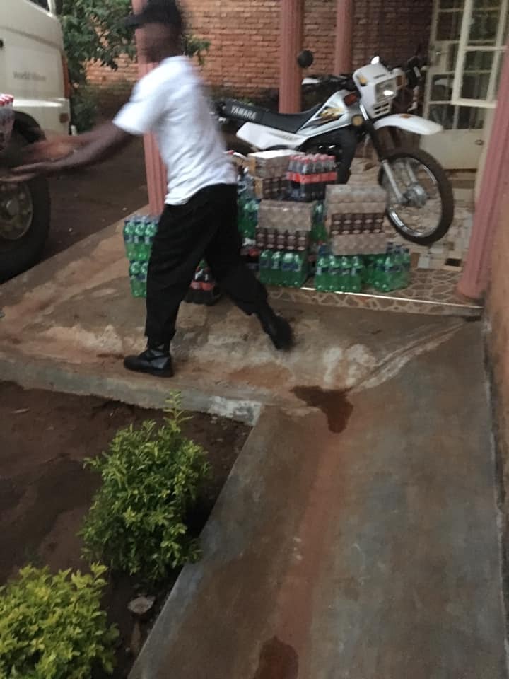 食物竟是汽水等不太健康的飲品。受訪者提供圖片