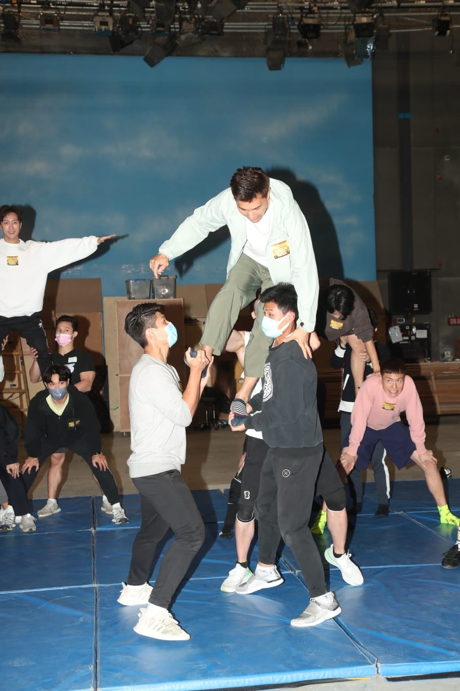 连环失重心好惊险。