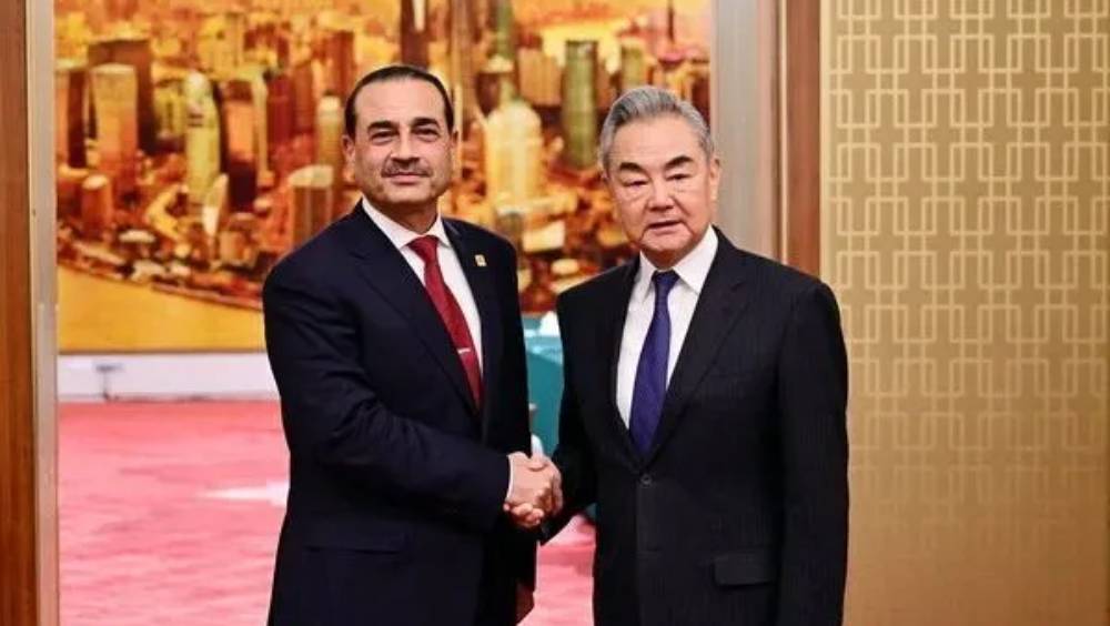 王毅會見巴基斯坦國防軍司令兼陸軍參謀長穆尼爾。 中國外交部