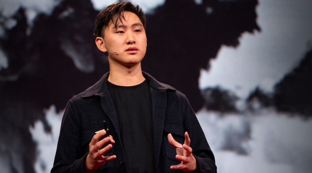 年僅28歲的AI天才汪滔獲朱克伯格倚重。 年僅28歲的AI天才汪滔獲朱克伯格倚重。