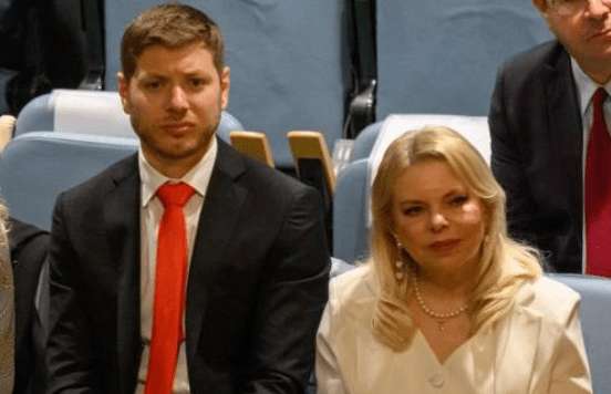 2025年9月26日，內塔尼亞胡在紐約舉行的第80屆聯合國大會上發表講話，薩拉出席了會議。法新社