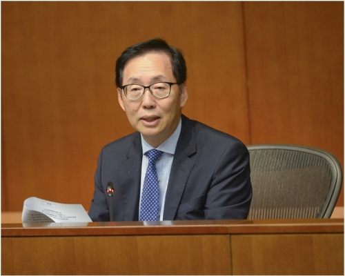 陳健波有信心自己能公正持平主持會議。