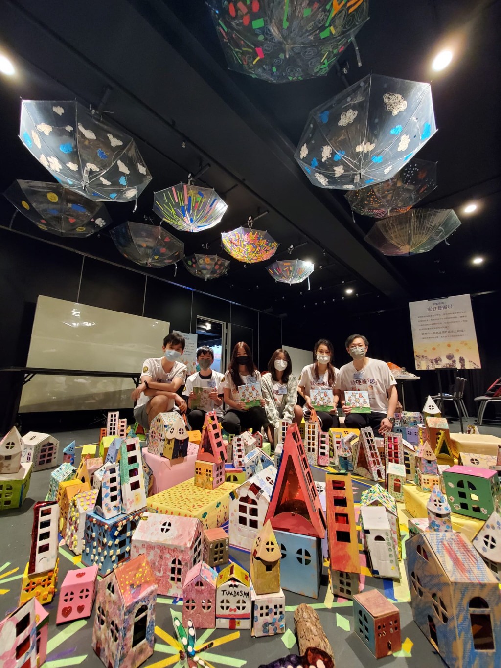 為期5天的明愛樂進學校「愛生命 • 愛藝術」學生作品藝術展覽。