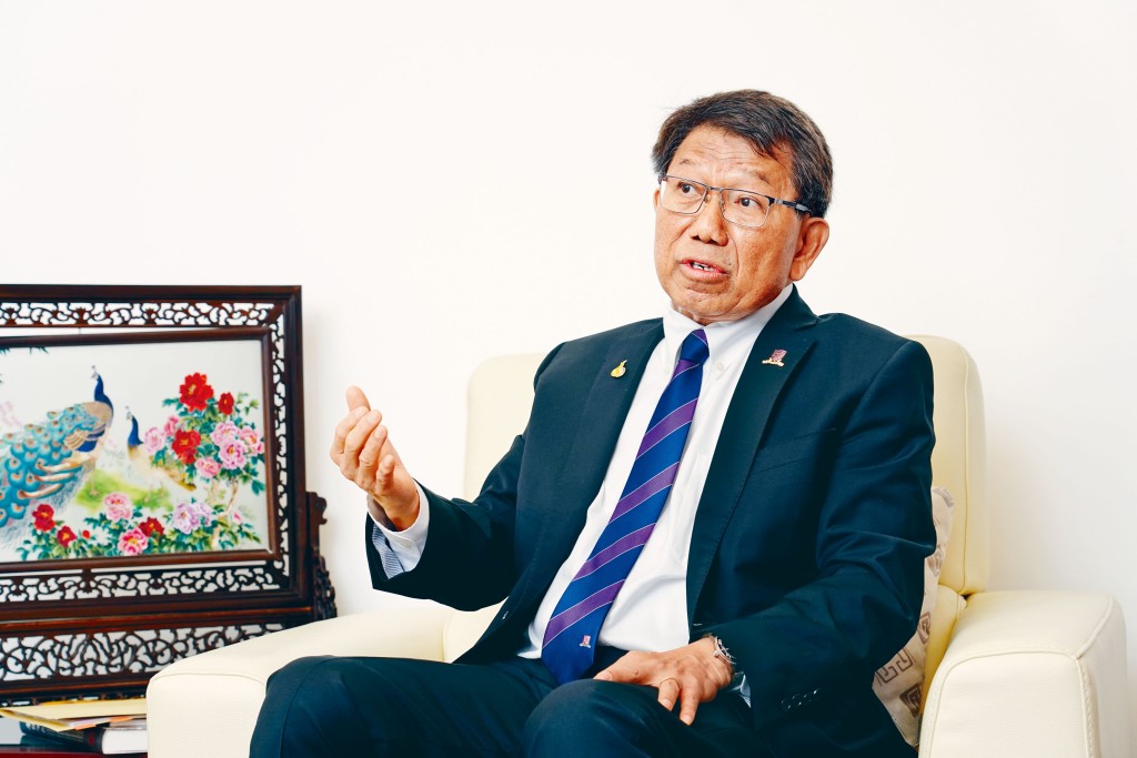 段崇智自上任中大校長後風波不斷。