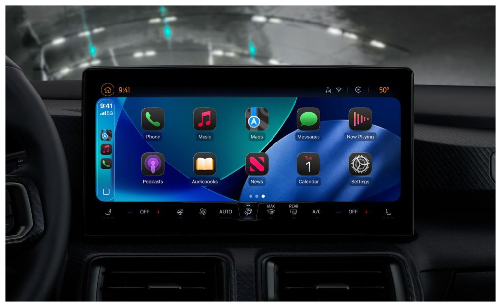 CarPlay即将可在车辆停泊时，经iPhone串流播片煲剧，再不限于听歌或Podcast。