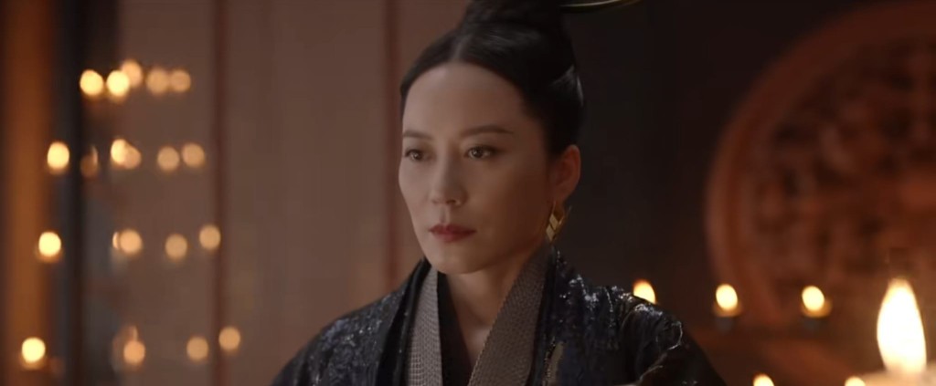 俞飛鴻飾演皇后，眼神戲氣勢十足。