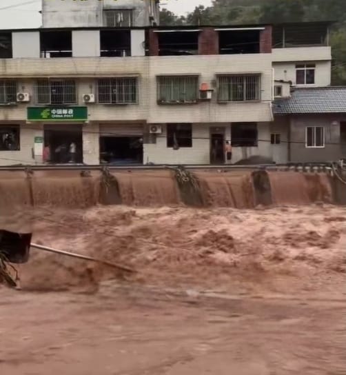 四川馬邊彝族自治縣出現暴雨。四川觀察 四川馬邊彝族自治縣出現暴雨。四川觀察