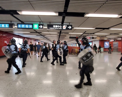港鐵可能關閉車站。資料圖片