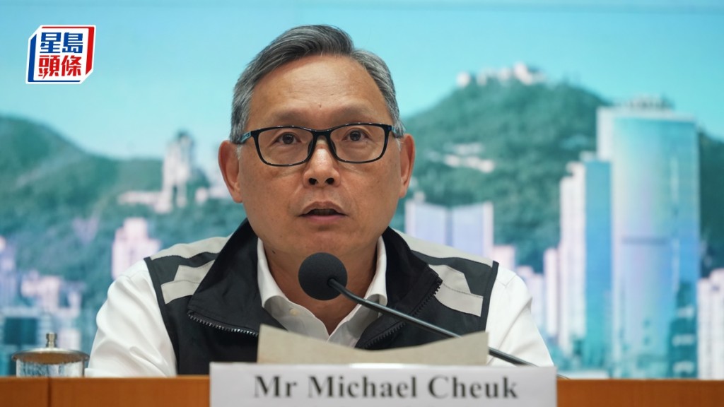 卓孝业呼吁市民在风暴期间正确使用999紧急电话。吴艳玲摄