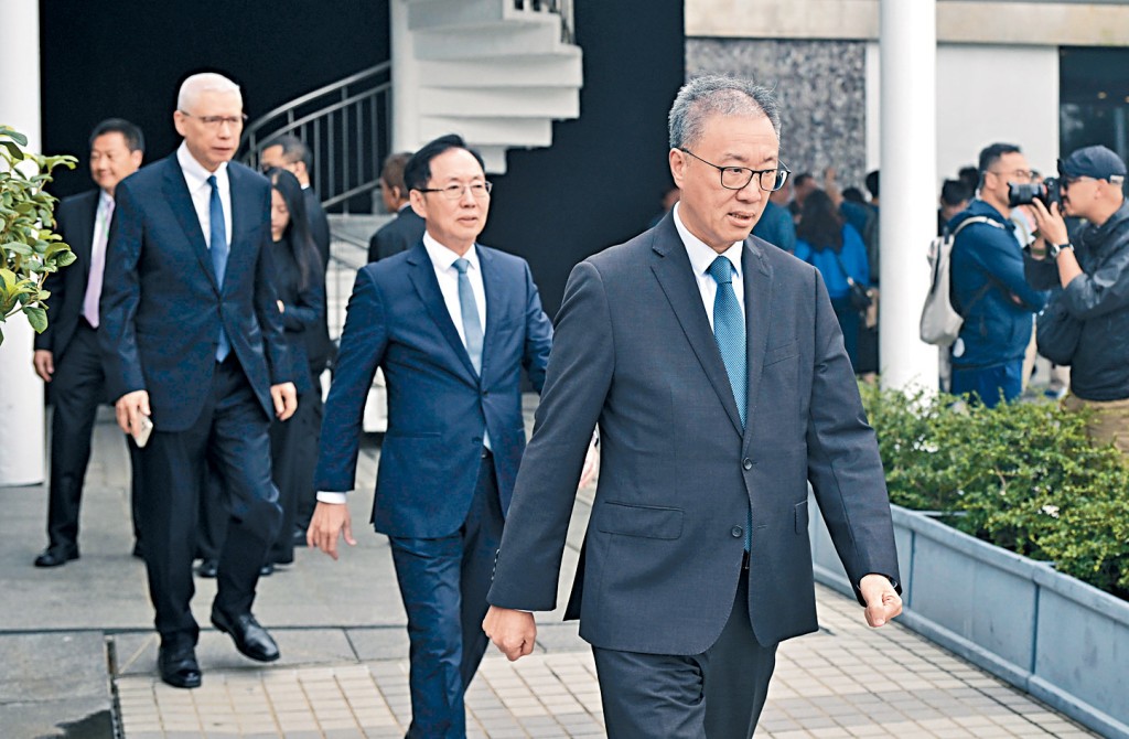 宏福苑火灾独立委员会昨继续召开听证会，主席陆启康、委员陈健波及欧阳伯权出席。