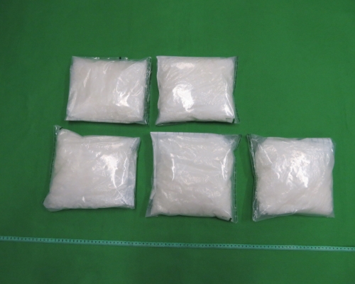 海關檢獲的懷疑氯胺酮。  海關提供