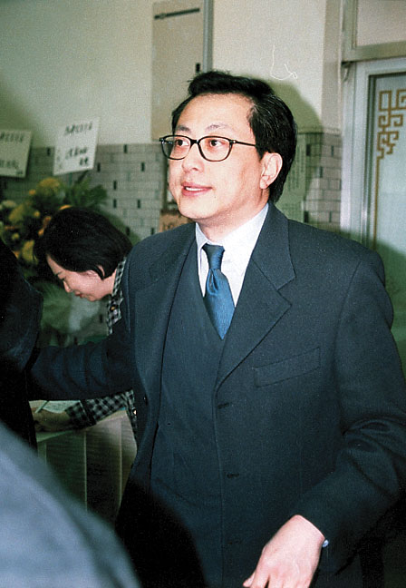 前丽的小生刘纬民已退出娱乐圈38年。