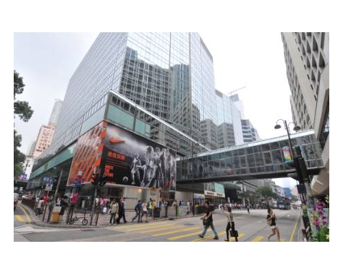 新港中心中層呎售1.55萬，重回三年前。