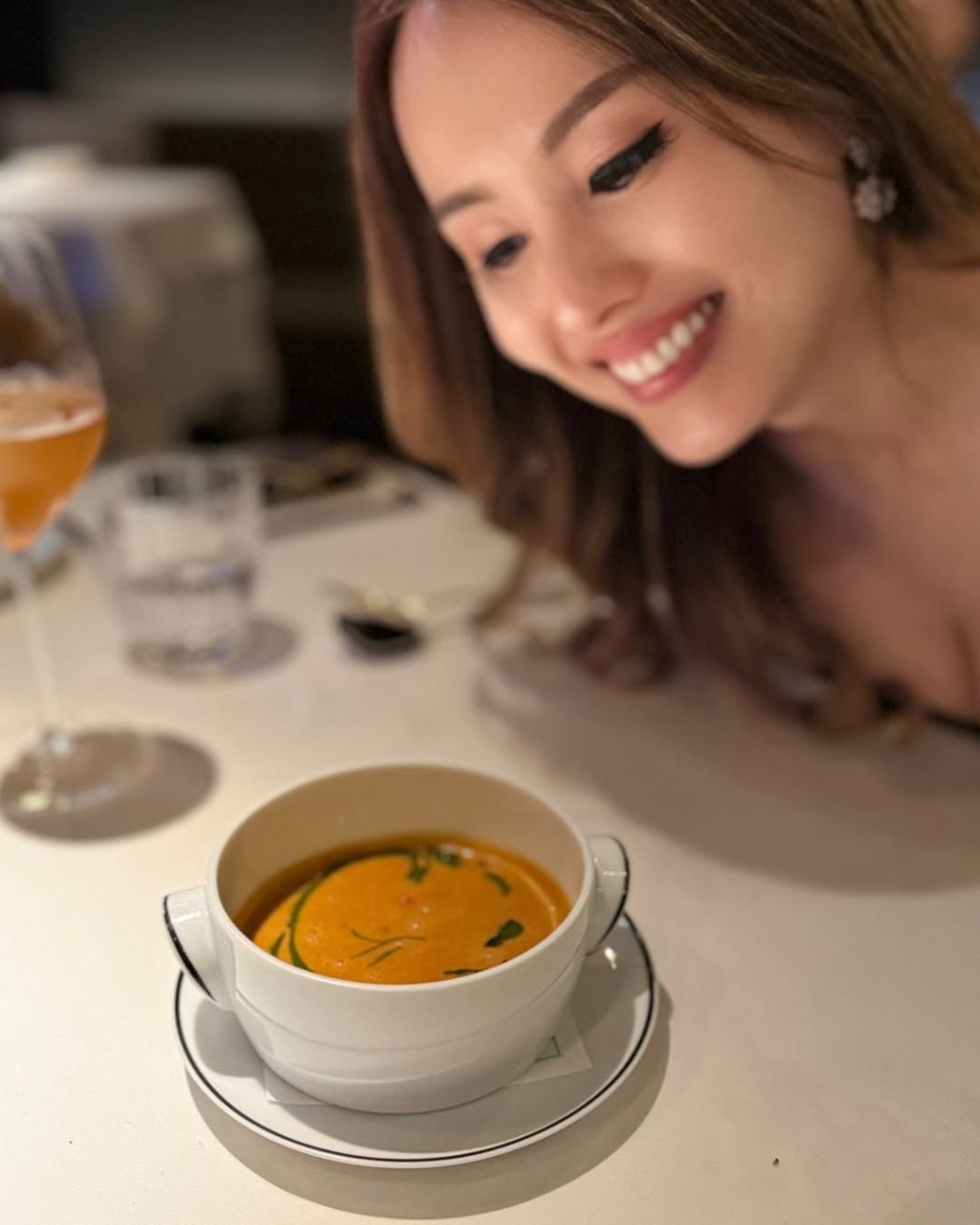 楊洛婷是名副其實的辣妻。 楊洛婷是名副其實的辣妻。