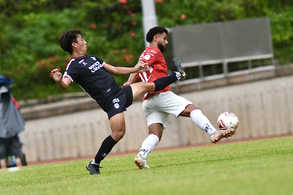 40歲的林嘉緯今場再次踢足全場。楊駿堯攝 40歲的林嘉緯今場再次踢足全場。楊駿堯攝