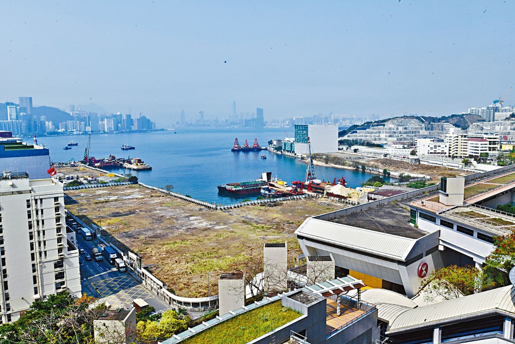 香港製冰及冷藏公司持有的油塘冰廠用地向城規會申改劃住宅發展,提供522伙。