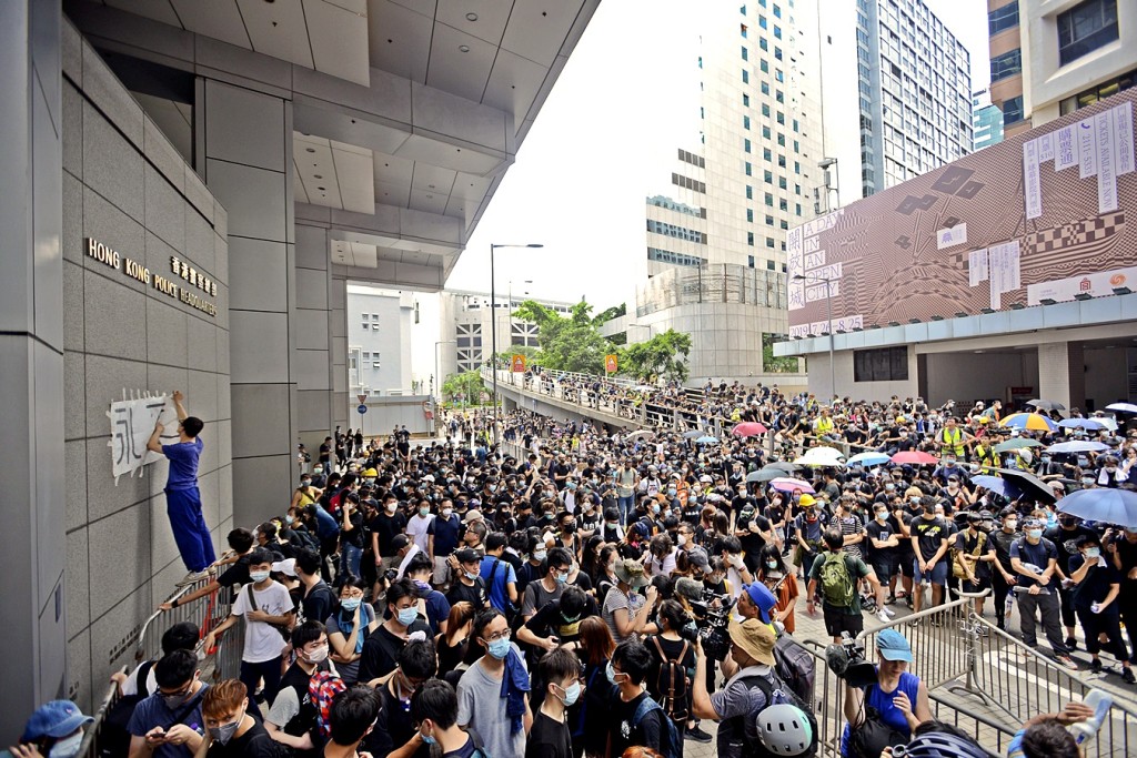 6月21日包圍警總。資料圖片