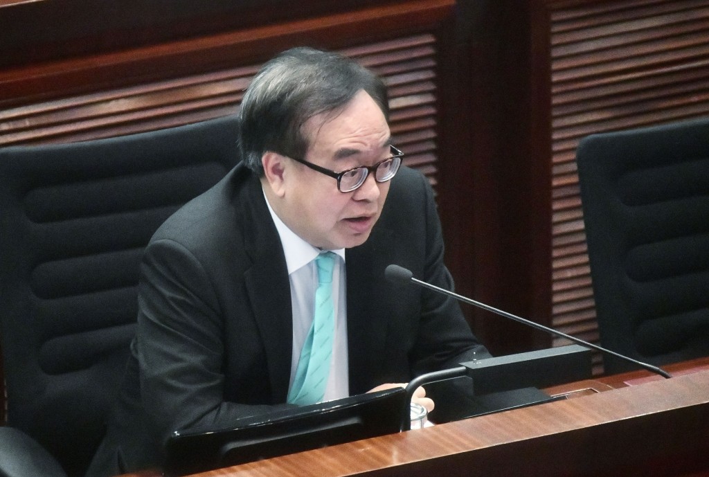 經民聯盧偉國。 經民聯盧偉國。