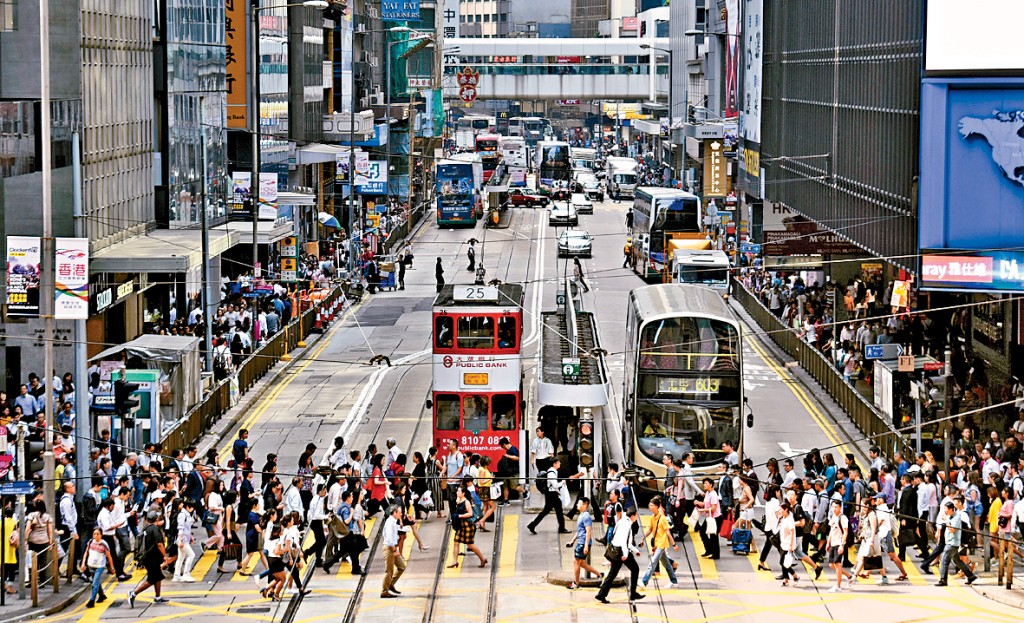 有機構統計截至去年12月中旬強積金累賺15.6%，人均回報逾4.2萬元。