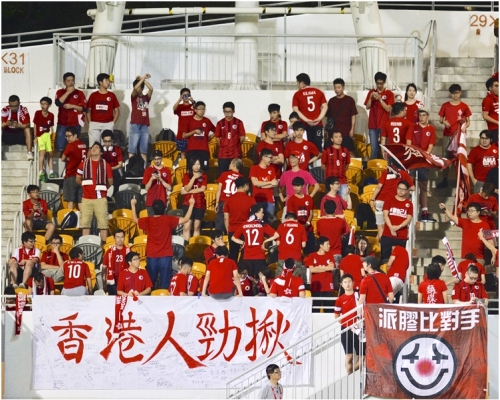 去年曾發生球迷噓國歌事件。