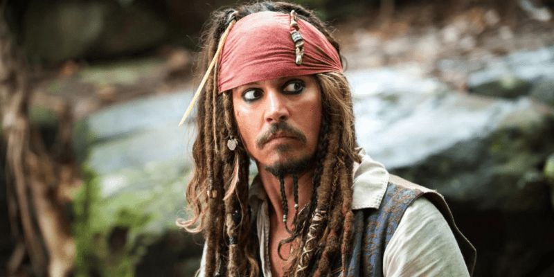 尊尼在《加勒比海盜》系列中演積克船長，可謂深入民心。